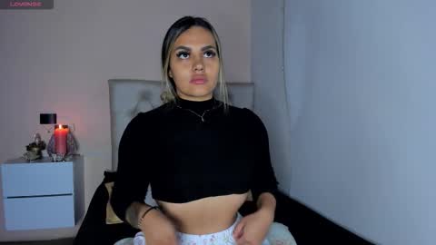 Mariana Roe online show from 19, 12, 2025