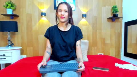 Mariana Angel online show from 19, 12, 2024