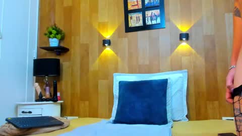 Mariana Angel online show from 19, 2, 2025