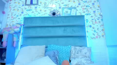 Snapshot of mariana_babe_ chatting on 12, 12, 2024 mariana_babe_ online show from 12, 12, 2024