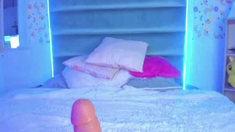 Snapshot of mariana_babe_ chatting on 7, 3, 2025 mariana_babe_ online show from 7, 3, 2025