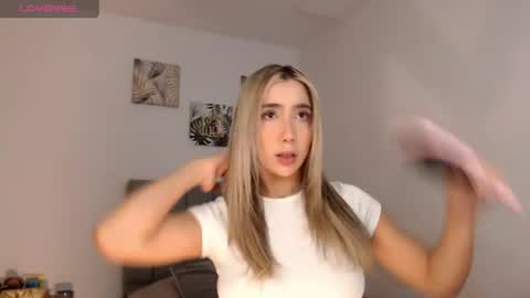 Snapshot of mariana_es chatting on 29, 6, 2026 Mariana online show from 29, 6, 2026