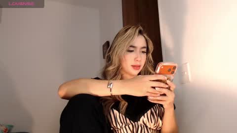 Snapshot of mariana_es chatting on 15, 7, 2026 Mariana online show from 15, 7, 2026