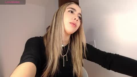Snapshot of mariana_es chatting on 29, 7, 2026 Mariana online show from 29, 7, 2026