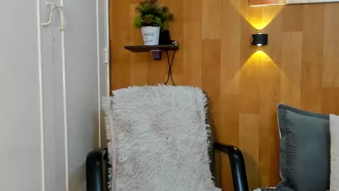 Snapshot of marianaa_aangel chatting on 20, 10, 2025 Mariana Angel online show from 20, 10, 2025