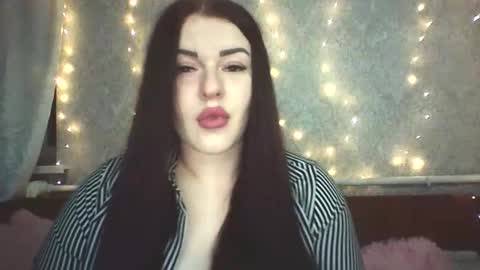 Snapshot of mariangloom chatting on 7, 4, 2026 mariangloom online show from 7, 4, 2026
