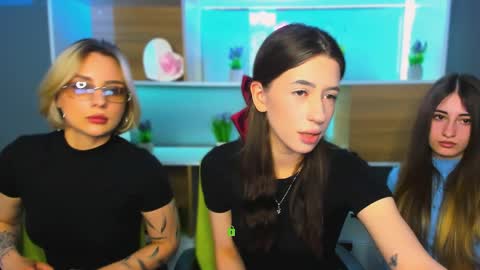 Snapshot of marianna_gray chatting on 9, 4, 2026 marianna gray online show from 9, 4, 2026