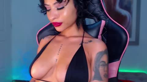 M A R I A N E online show from 22, 12, 2024