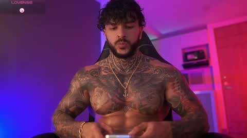 Snapshot of mariano_costa chatting on 13, 10, 2025 Mariano Costa online show from 13, 10, 2025