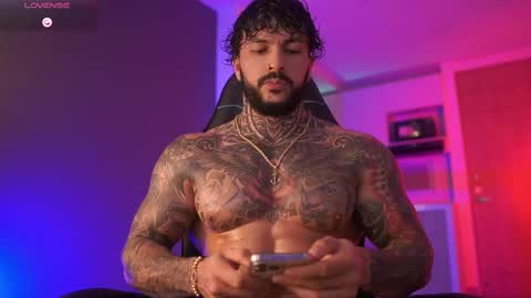 Snapshot of mariano_costa chatting on 2, 11, 2025 Mariano Costa online show from 2, 11, 2025