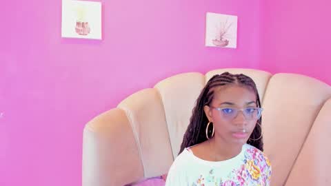 marianrosse online show from 2, 10, 2025