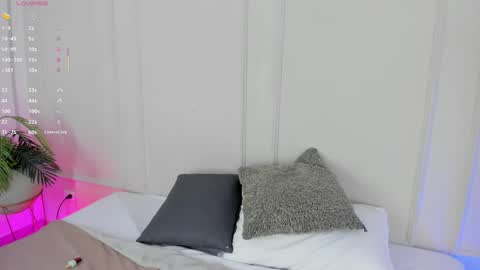 Maria Pettit online show from 14, 11, 2025