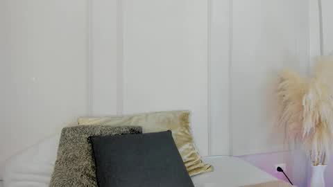 Maria Pettit online show from 19, 2, 2026