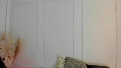 Snapshot of mariapettit chatting on 29, 4, 2026 Maria Pettit online show from 29, 4, 2026