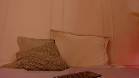 Maria Pettit online show from 22, 7, 2026