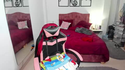 Snapshot of marie_mature chatting on 10, 11, 2025 marie online show from 10, 11, 2025