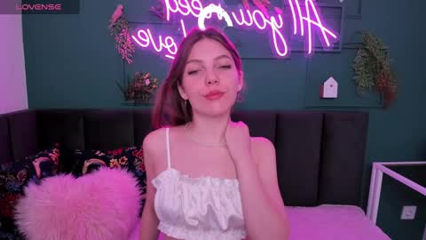 Mary 3 online show from 8, 1, 2025