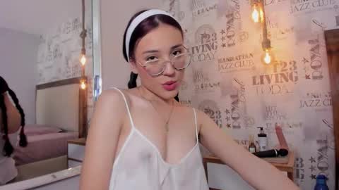 MARIE  online show from 14, 11, 2025