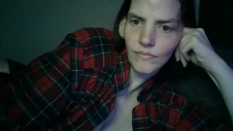 Snapshot of mariejojo chatting on 4, 12, 2025 Mariejojo online show from 4, 12, 2025