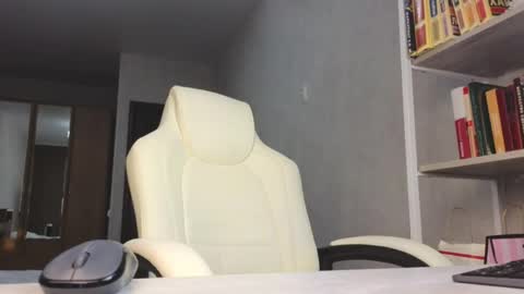 Snapshot of marietta__castro chatting on 25, 5, 2026 Marietta online show from 25, 5, 2026
