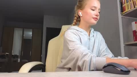 Snapshot of marietta__castro chatting on 9, 7, 2026 Marietta online show from 9, 7, 2026