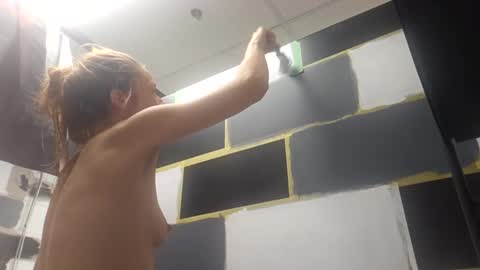 Snapshot of mariewaters chatting on 4, 12, 2024 Marie Ann Waters online show from 4, 12, 2024