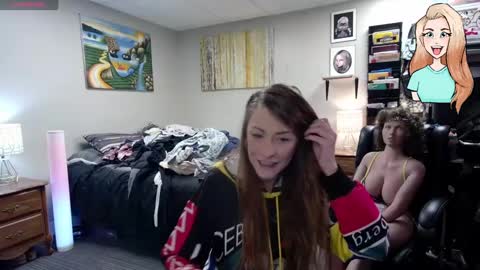 Snapshot of mariewaters chatting on 1, 2, 2025 Marie Ann Waters online show from 1, 2, 2025