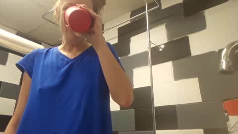 Snapshot of mariewaters chatting on 3, 2, 2025 Marie Ann Waters online show from 3, 2, 2025