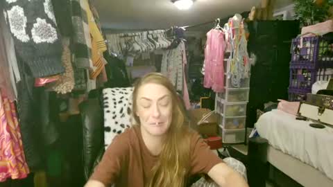 Snapshot of mariewaters chatting on 8, 8, 2026 Marie Ann Waters online show from 8, 8, 2026