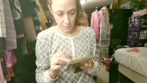 Snapshot of mariewaters chatting on 8, 8, 2026 Marie Ann Waters online show from 8, 8, 2026