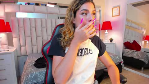 mariiahneedles online show from 5, 2, 2025