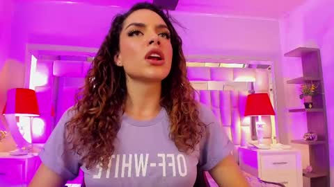 mariiahneedles online show from 21, 10, 2025