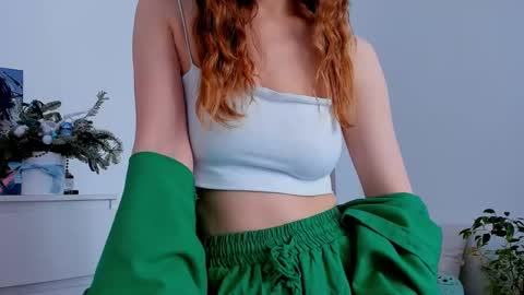 Snapshot of marilinal chatting on 5, 3, 2025 Marilina online show from 5, 3, 2025