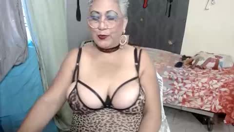 Marilin carolina online show from 7, 6, 2026