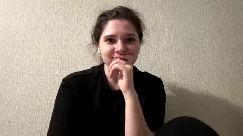 Emmie online show from 27, 3, 2026