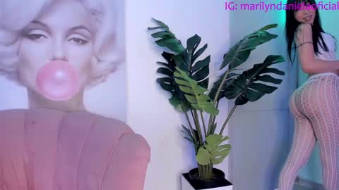 Snapshot of marily_daniela_ chatting on 8, 12, 2024 Marily Daniela online show from 8, 12, 2024