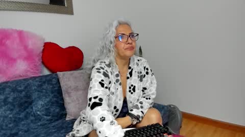 marilyn70 online show from 12, 11, 2025