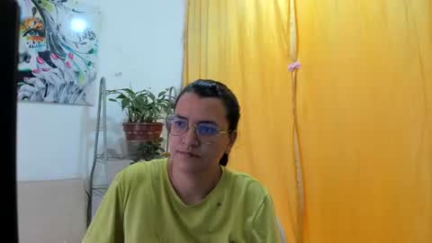 Snapshot of marilyn_garcia chatting on 29, 6, 2026 MARILYN SEXY online show from 29, 6, 2026