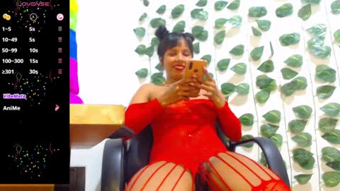 Snapshot of marilyn_rosse08 chatting on 2, 12, 2024 Welcome To My Room online show from 2, 12, 2024