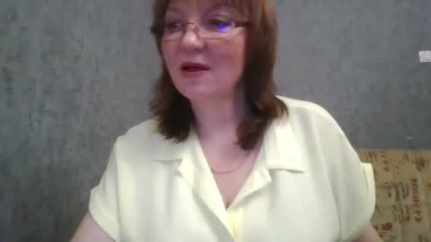 Snapshot of marinamrs chatting on 14, 11, 2025 marinamrs online show from 14, 11, 2025