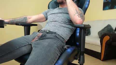 marioslim online show from 2, 1, 2025