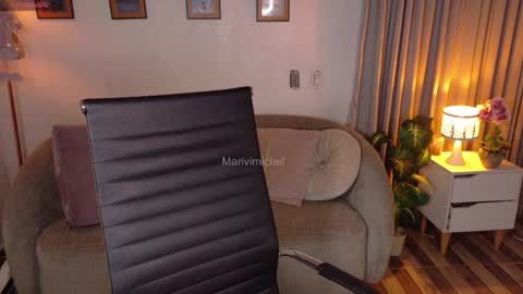 Snapshot of marivimichel_s chatting on 8, 4, 2026 marivimichel_s online show from 8, 4, 2026