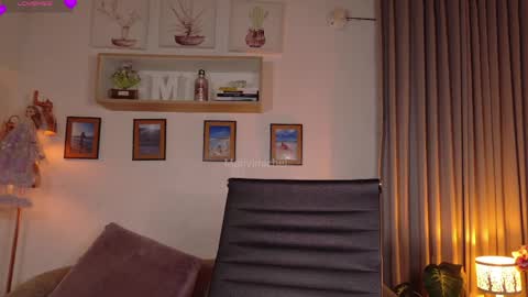 Snapshot of marivimichel_s chatting on 9, 4, 2026 marivimichel_s online show from 9, 4, 2026