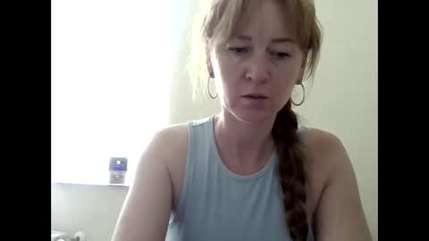 Snapshot of marizafouset chatting on 1, 6, 2026 MarizaFouset online show from 1, 6, 2026