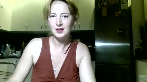 Snapshot of marizafouset chatting on 22, 6, 2026 MarizaFouset online show from 22, 6, 2026