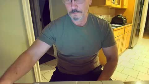 Snapshot of mark48130 chatting on 28, 2, 2025 Mark online show from 28, 2, 2025