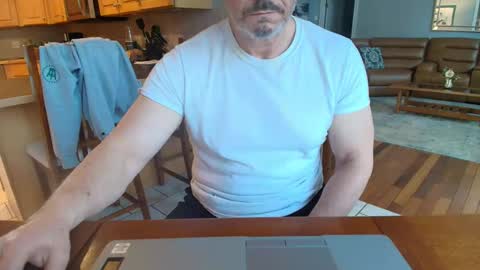 Snapshot of mark48130 chatting on 8, 3, 2025 Mark online show from 8, 3, 2025