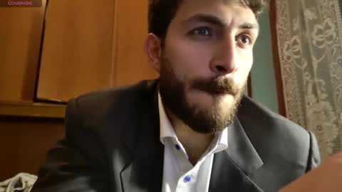 Snapshot of mark_ariete chatting on 8, 5, 2026 mark_ariete online show from 8, 5, 2026