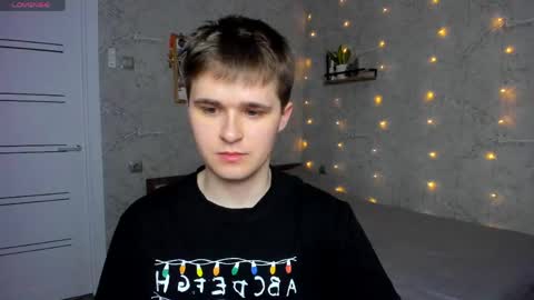 Snapshot of mark_bearcub chatting on 14, 5, 2026 Mark online show from 14, 5, 2026