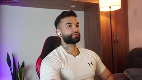 Mark online show from 7, 11, 2025